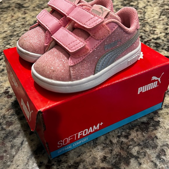 Kid girls puma shoes - Picture 2 of 4